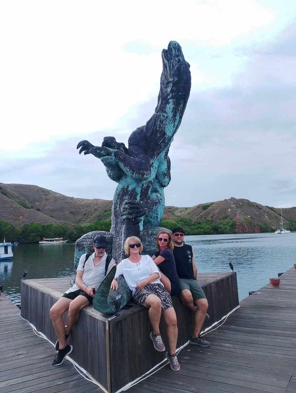 KOMODO TOUR 2 DAYS 1 NIGHT